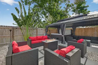 1090 77th Avenue N, Saint Petersburg, FL 33702 - Photo 30