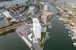 31 Island Way, Clearwater Beach, FL 33767 - Photo 52