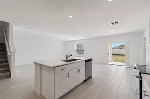 1712 Tropical Oasis Ave, Plant City, FL 33565 - Photo 18