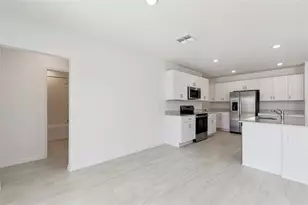 1712 Tropical Oasis Ave, Plant City, FL 33565 - Photo 30