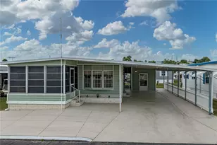37843 Barcelona Ave, Zephyrhills, FL 33541 - Photo 4