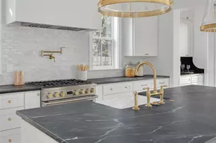 621 37th Ave N, Saint Petersburg, FL 33704 - Photo 8