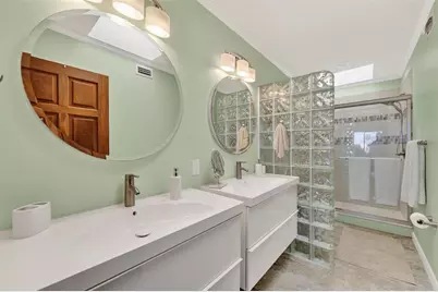 214 Skiff Point #214, Clearwater, FL 33767 - Photo 22