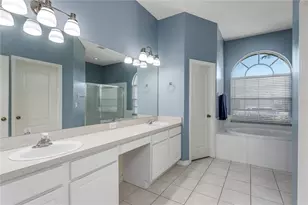 5402 Spectacular Bid Dr, Wesley Chapel, FL 33544 - Photo 10