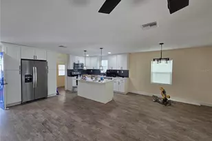 2301 Moody Ave, Plant City, FL 33563 - Photo 10
