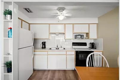 4353 Tahitian Gardens Cir #B, Holiday, FL 34691 - Photo 10