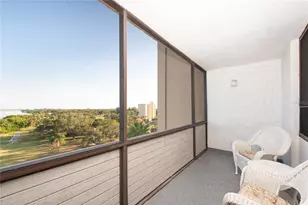 2616 Cove Cay Dr, Clearwater, FL 33760 - Photo 4