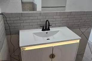 3900 50th Ave N, Saint Petersburg, FL 33714 - Photo 2