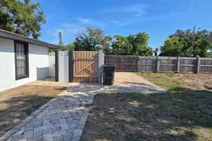 3900 50th Ave N, Saint Petersburg, FL 33714 - Photo 30