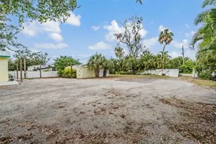 815 NW 2nd Ave, Ruskin, FL 33570 - Photo 74