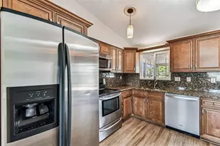 648 Timber Bay Cir E, Oldsmar, FL 34677 - Photo 18