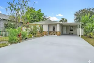 2520 W St John St, Tampa, FL 33607 - Photo 1