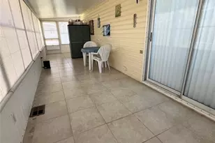 54 Crown Point Dr, Nokomis, FL 34275 - Photo 6