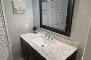 41 Thatch Palm St E, Largo, FL 33770 - Photo 30