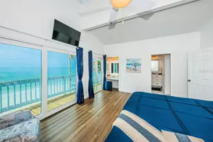 8432 W Gulf Blvd, Treasure Island, FL 33706 - Photo 24
