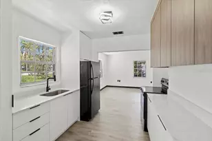 1512 Hillside Dr, Tampa, FL 33610 - Photo 2