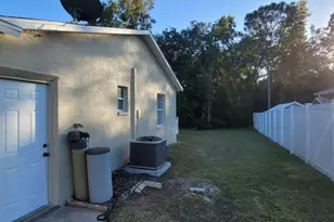 12200 Norvell Rd, Spring Hill, FL 34609 - Photo 20