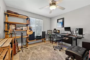 1963 Tanglewood Dr NE, Saint Petersburg, FL 33702 - Photo 22