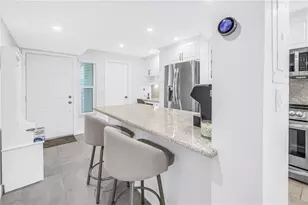 6001 Bahia Del Mar Cir, Saint Petersburg, FL 33715 - Photo 10