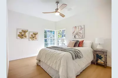 2960 Sandringham Place, Sarasota, FL 34235 - Photo 20