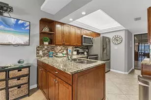 4621 Gulf Of Mexico Dr, Longboat Key, FL 34228 - Photo 12
