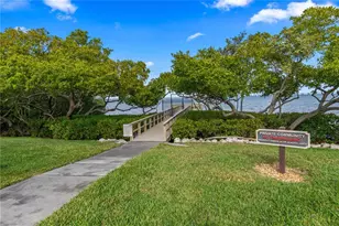 2980 Haines Bayshore Rd, Clearwater, FL 33760 - Photo 46