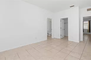 7947 Terrace Ridge Dr, Temple Terrace, FL 33637 - Photo 12