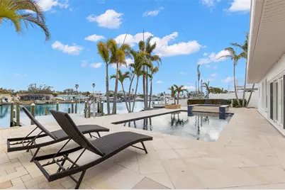 280 N Julia Circle, Saint Pete Beach, FL 33706 - Photo 2