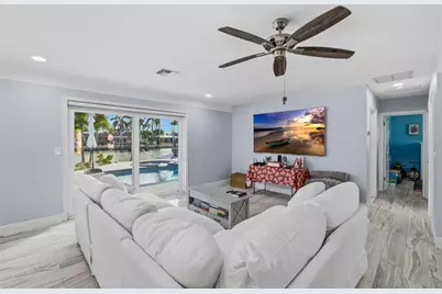 7990 Causeway Boulevard S, Saint Pete Beach, FL 33707 - Photo 14