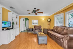 1425 34th Ave N, Saint Petersburg, FL 33704 - Photo 10