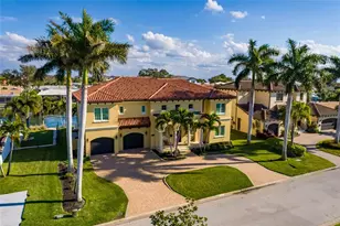 1976 Kansas Ave NE, Saint Petersburg, FL 33703 - Photo 1