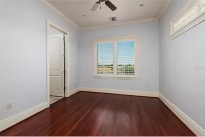 1976 Kansas Avenue NE, Saint Petersburg, FL 33703 - Photo 32