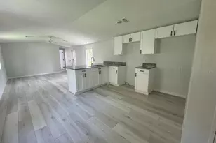 9053 Bourbon St, New Port Richey, FL 34654 - Photo 6