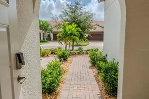 17009 Clear Cork Dr, Wimauma, FL 33598 - Photo 2