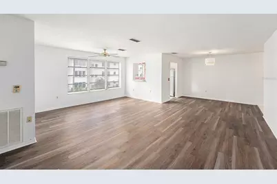 5623 80th Street N #211, Saint Petersburg, FL 33709 - Photo 6