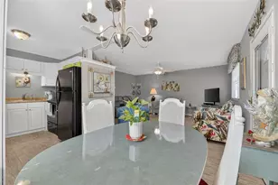 201 Bedford St, Sun City Center, FL 33573 - Photo 10