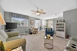 201 Bedford St, Sun City Center, FL 33573 - Photo 6