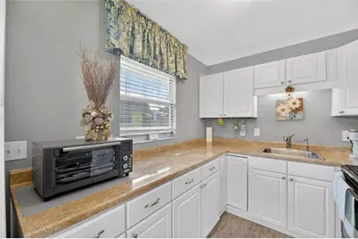 201 Bedford Street #88, Sun City Center, FL 33573 - Photo 12