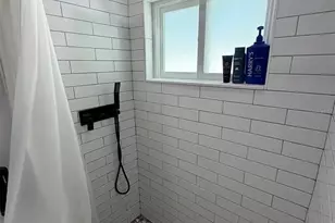 1359 40th Ave NE, Saint Petersburg, FL 33703 - Photo 10