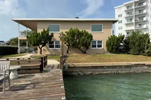 283 104th Ave, Treasure Island, FL 33706 - Photo 1