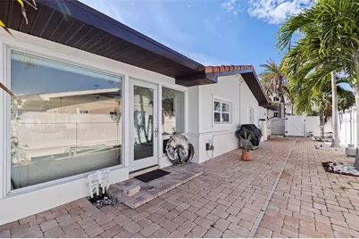 7827 9th Avenue S, Saint Petersburg, FL 33707 - Photo 44