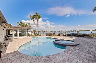 7827 9th Ave S, Saint Petersburg, FL 33707 - Photo 36