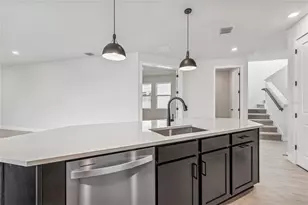 31406 Pendleton Lndg Cir, Wesley Chapel, FL 33545 - Photo 8