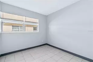 140 112th Ave N, Saint Petersburg, FL 33716 - Photo 10