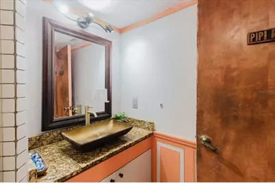 4404 Old Orchard Drive, Tampa, FL 33618 - Photo 32