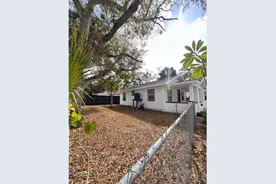 2100 Auburn Street S, Saint Petersburg, FL 33712 - Photo 8