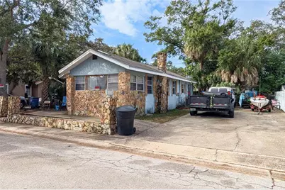 2011 Auburn Street S, Saint Petersburg, FL 33712 - Photo 2