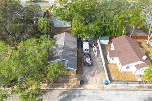 2011 Auburn St S, Saint Petersburg, FL 33712 - Photo 4