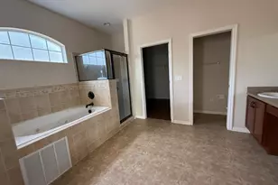 2974 Blackwater Oaks Dr, Mulberry, FL 33860 - Photo 4