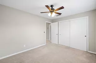 13758 Orange Sunset Dr, Tampa, FL 33618 - Photo 16